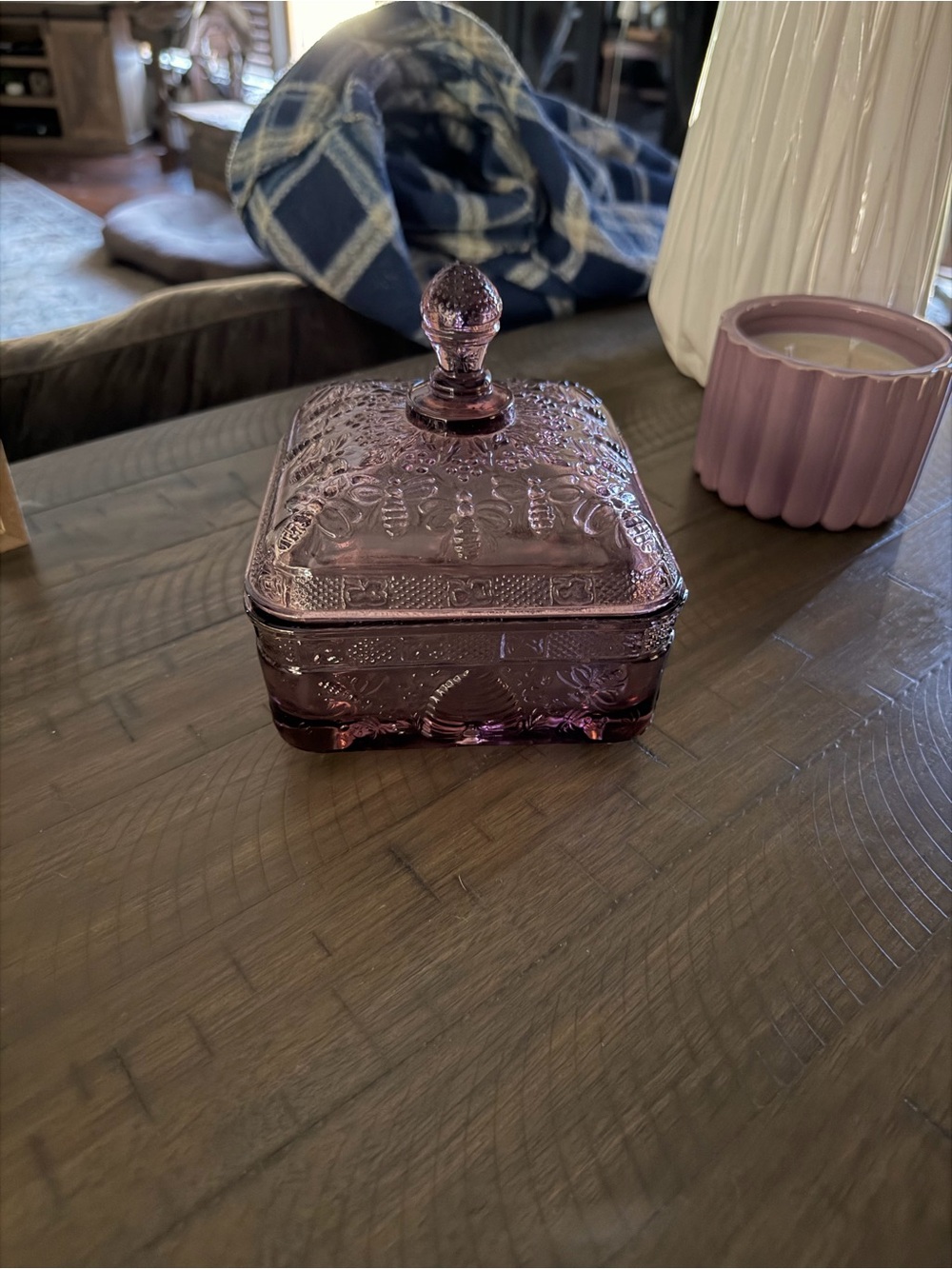 Indiana glad bee box with tiara lid mint condition plum purple
